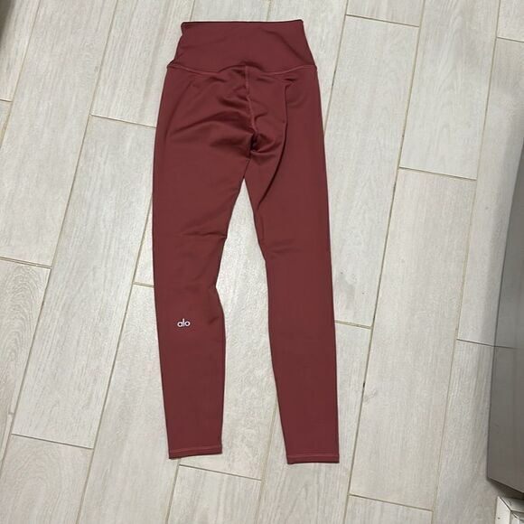 Alo yoga airlift new XS pink/red legging - Picture 4 of 5